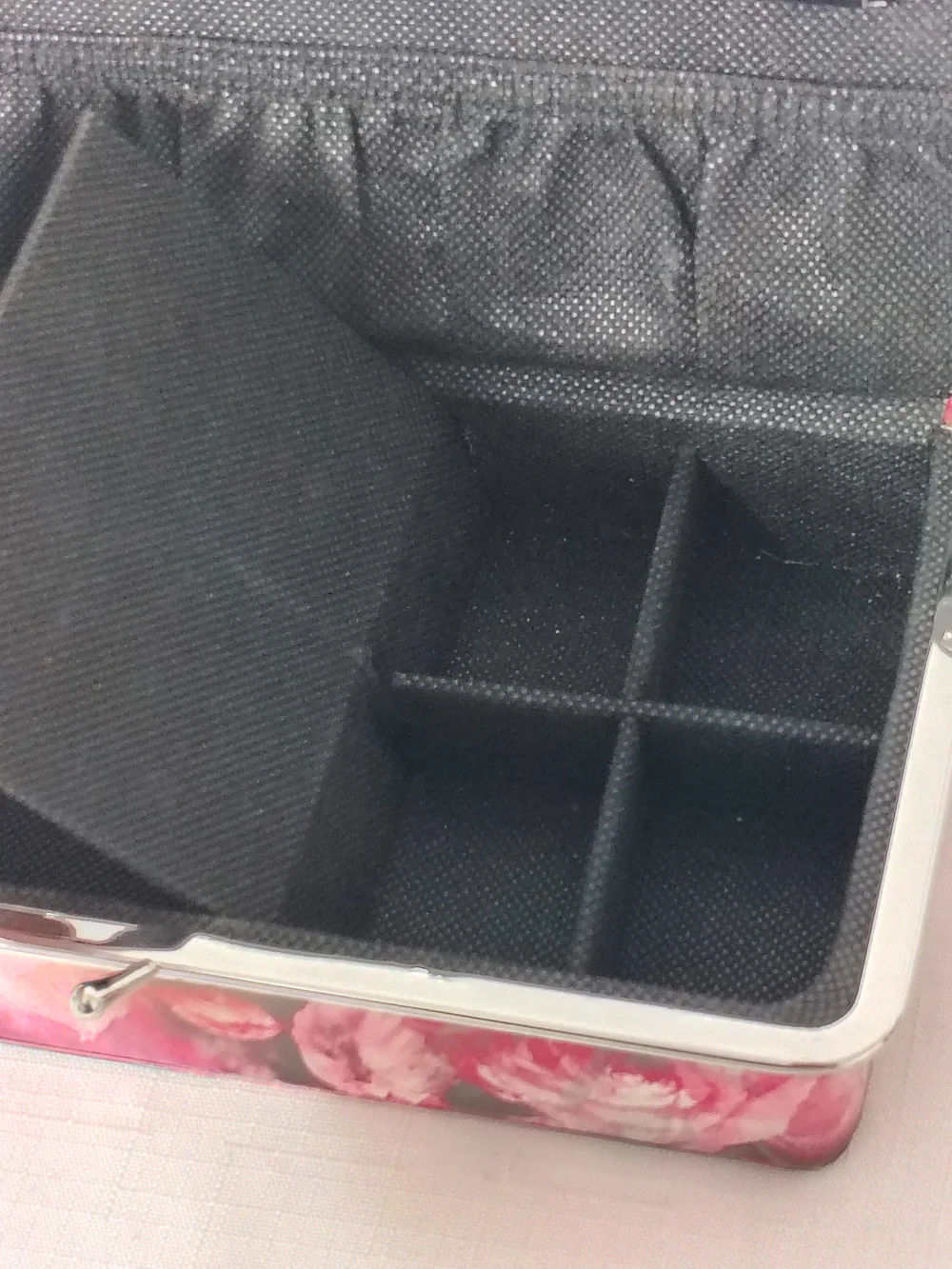 Floral Tapestry Vinyl Travel Jewelry Box Snap Close For Rings Necklaces Brooches